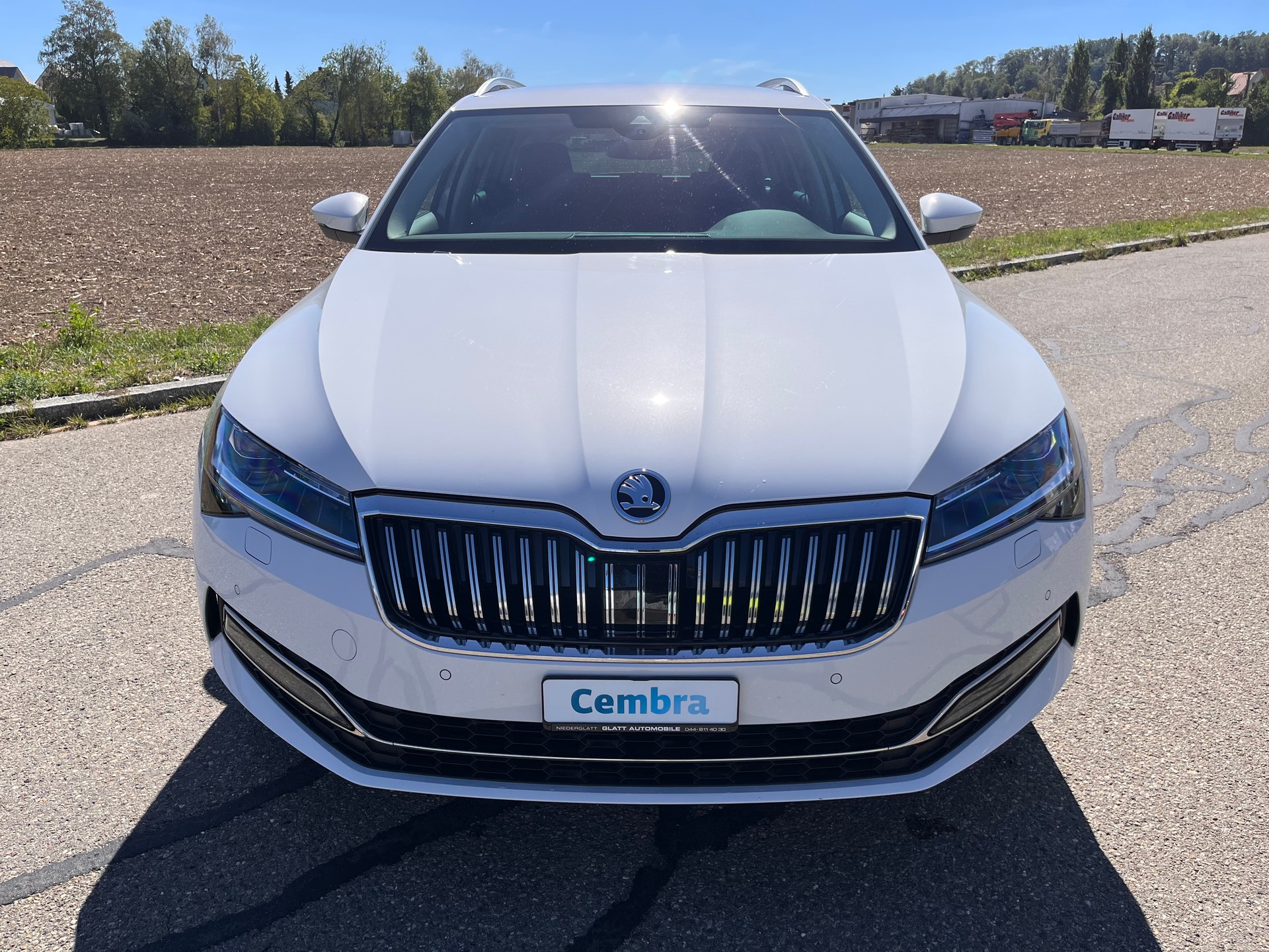 SKODA Superb Combi 2.0 TDi Style 4x4 DSG * MY SKODA PAKET - LEDER ALCANTARA - PEARL WEISS METALLIC - AHK 2200kg *-image-8