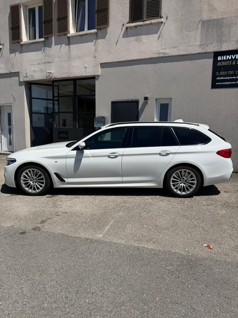 BMW 530i xDrive SAG Touring M-Sport-image-3