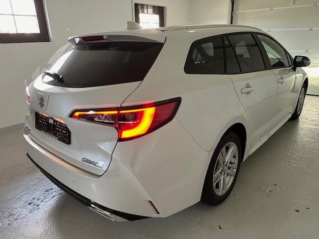 SUZUKI Swace 1.8 Compact Top Hybrid-image-1