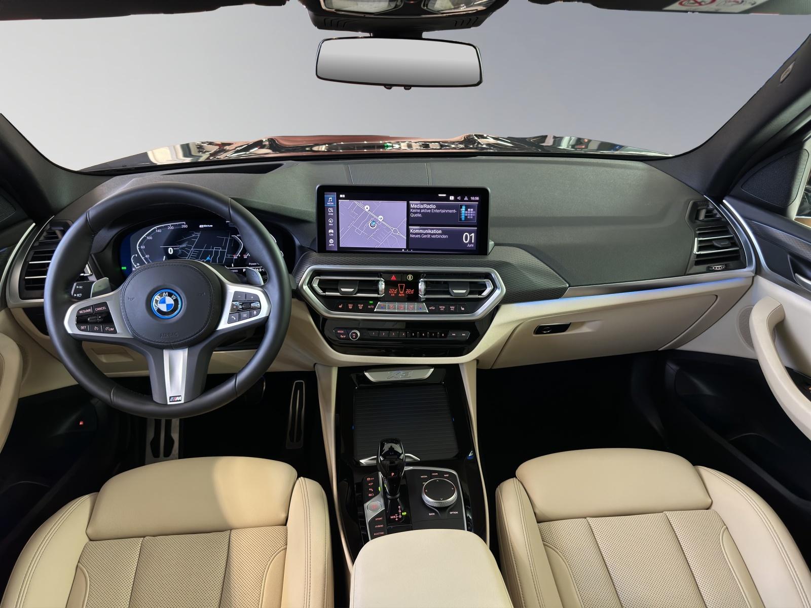 BMW X3 30e xDrive M-SportPaket-image-12