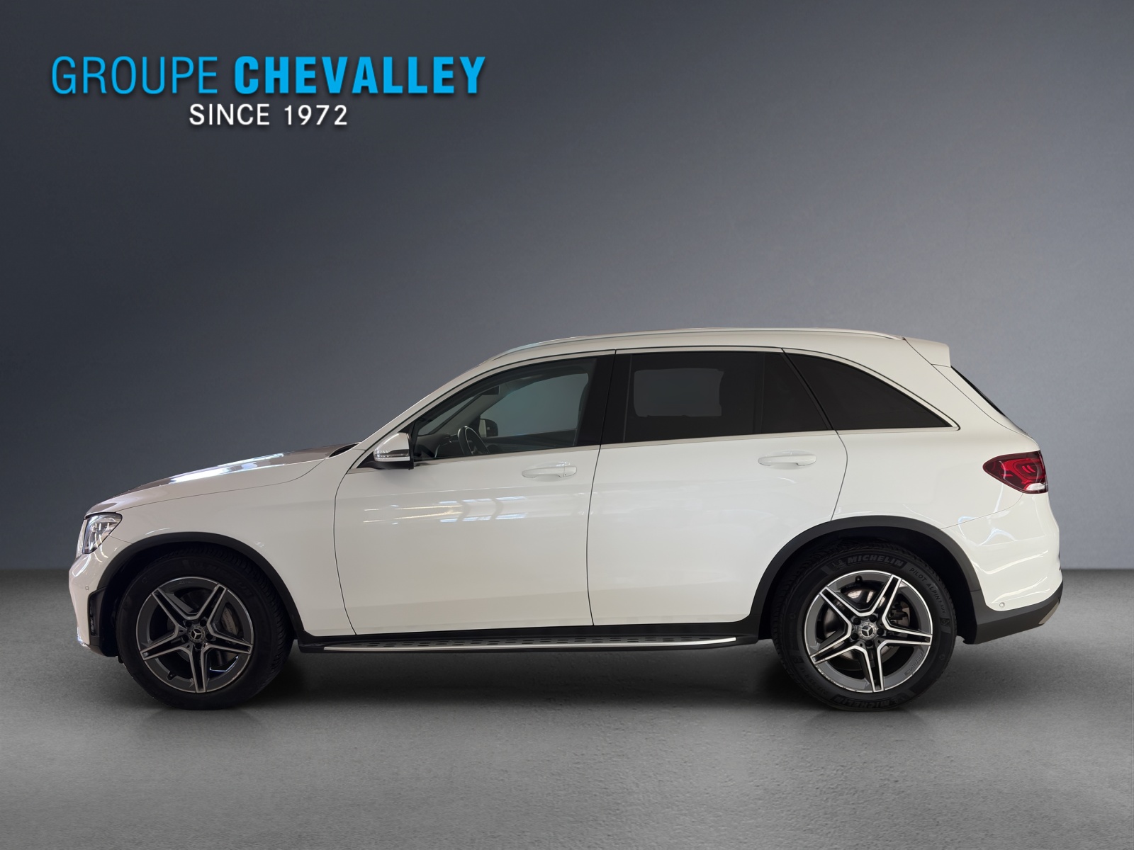 MERCEDES-BENZ GLC 220 d AMG Plus 4Matic-showroom-element-2