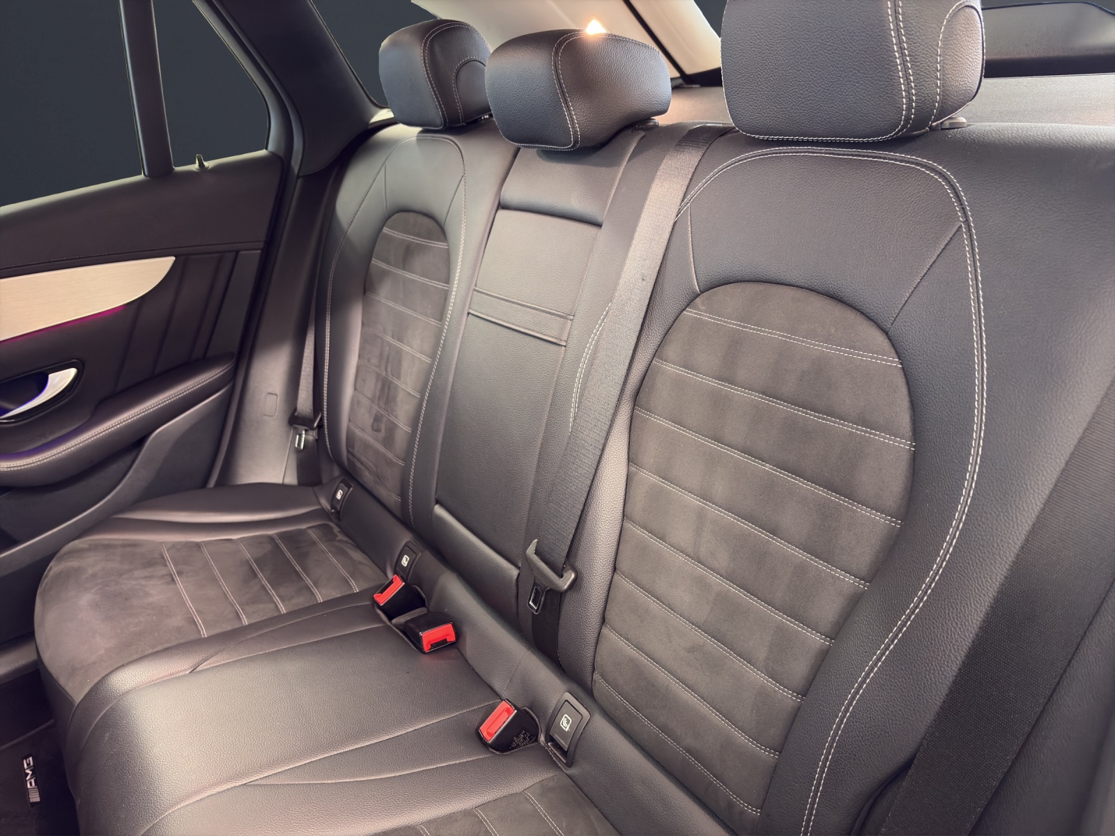 MERCEDES-BENZ GLC 220 d AMG Plus 4Matic-image-16