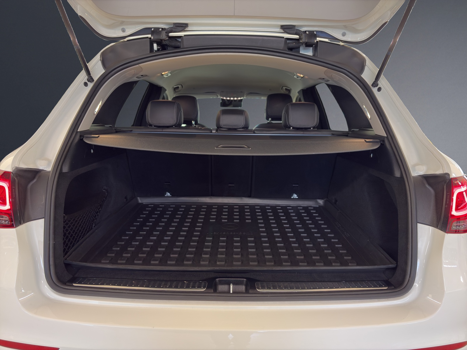 MERCEDES-BENZ GLC 220 d AMG Plus 4Matic-image-17