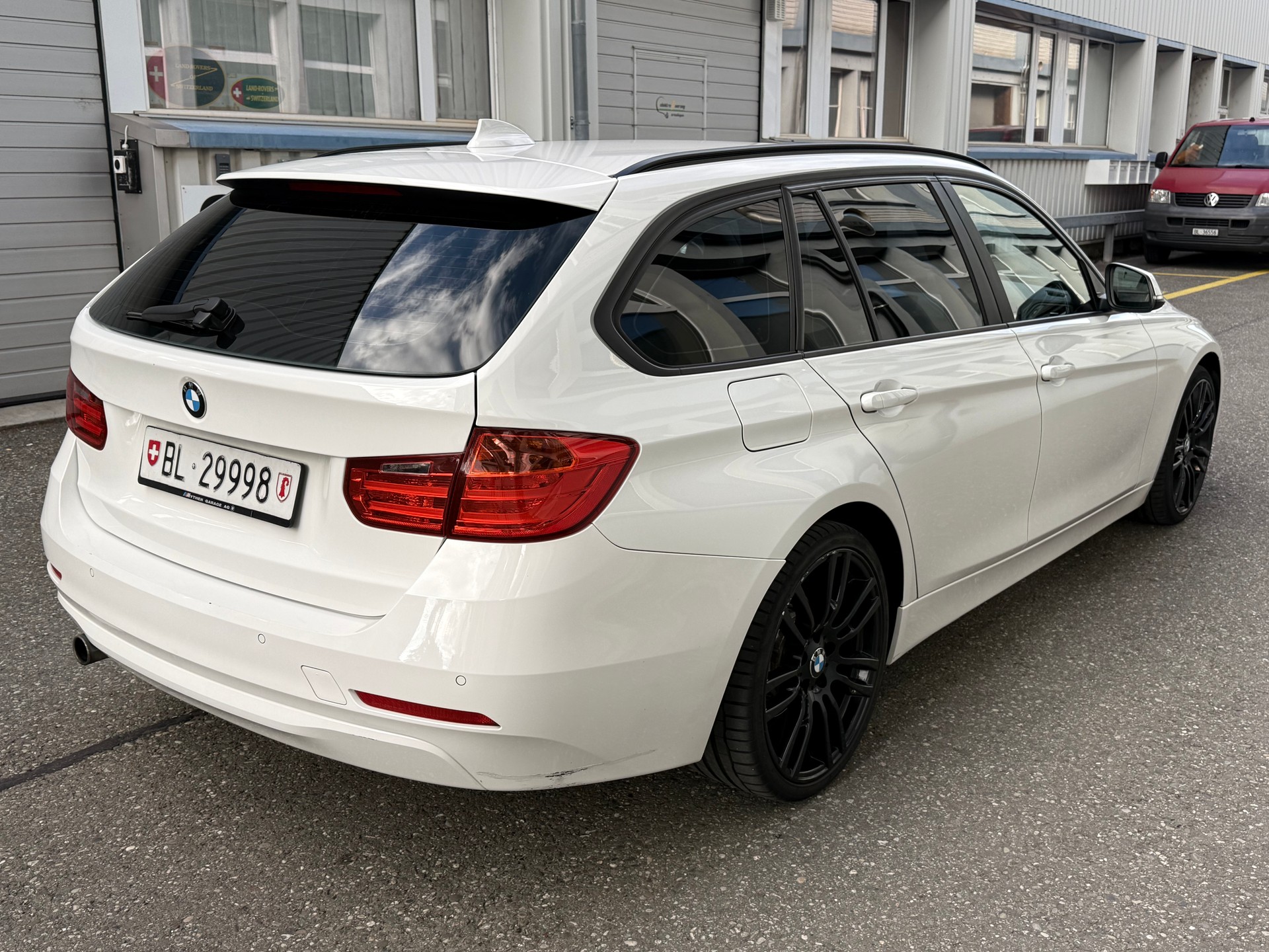 BMW 316d Touring Business Steptronic-image-2