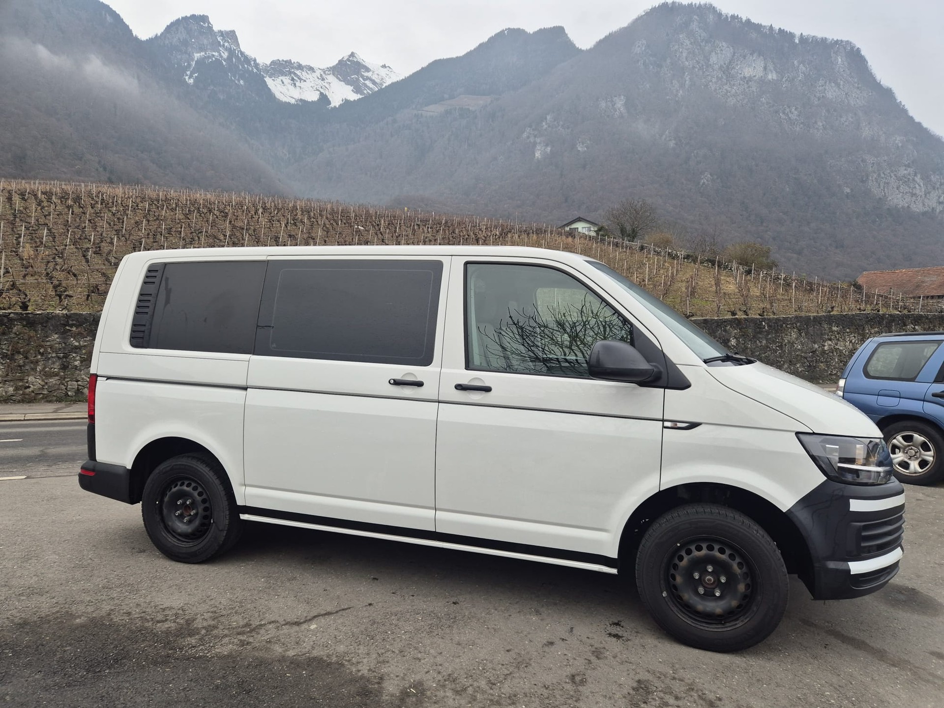 VW T6 2.0 TDI Entry-image-5