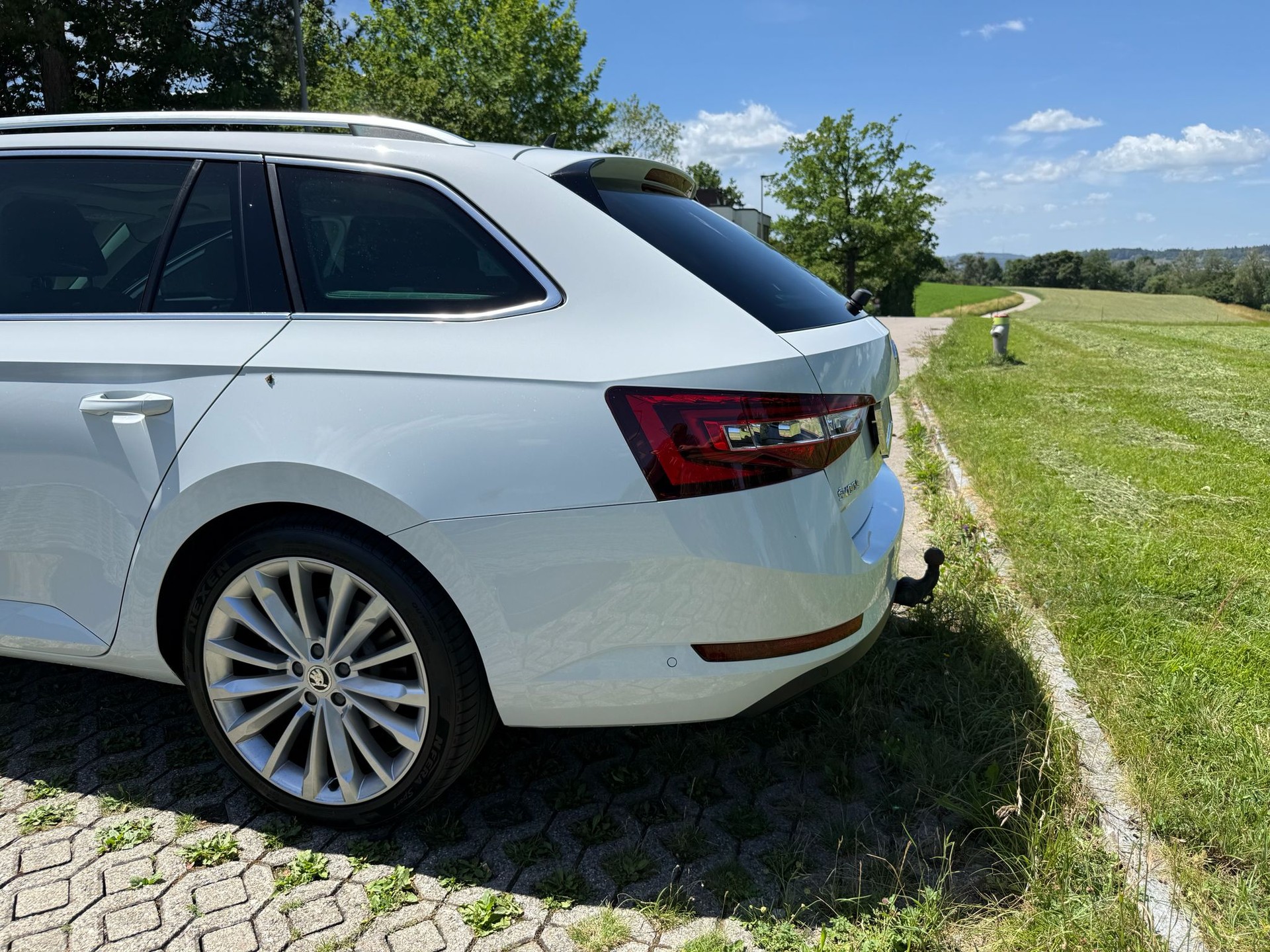 SKODA 2.0 TDI 190 Style 4x4 DSG-image-4