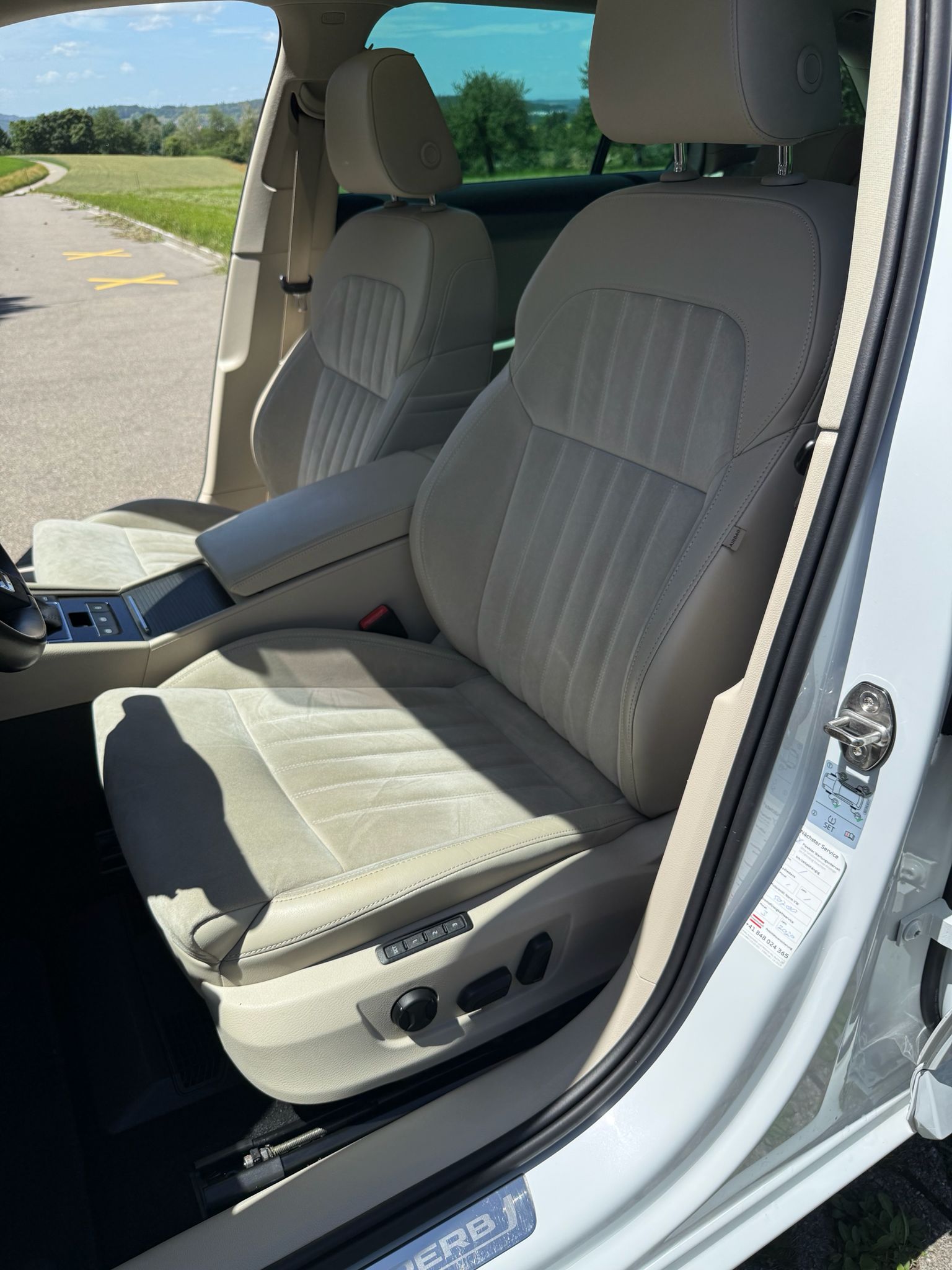 SKODA 2.0 TDI 190 Style 4x4 DSG-image-3