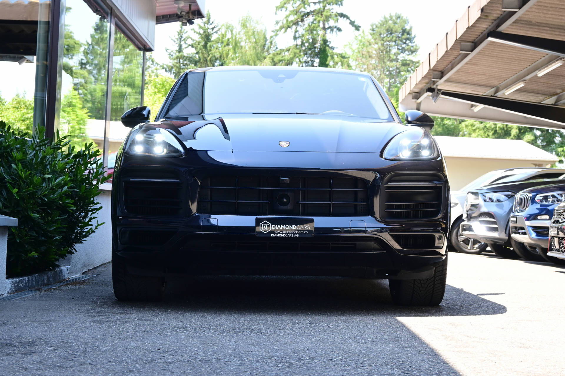 PORSCHE Cayenne Coupé V6 E-Hybrid-showroom-element-1