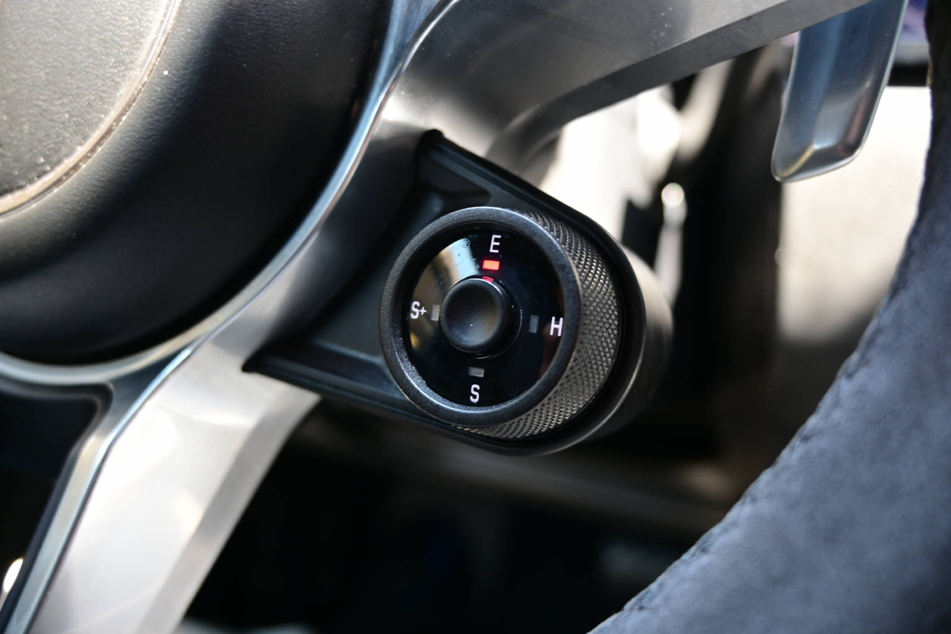 PORSCHE Cayenne Coupé V6 E-Hybrid-image-14