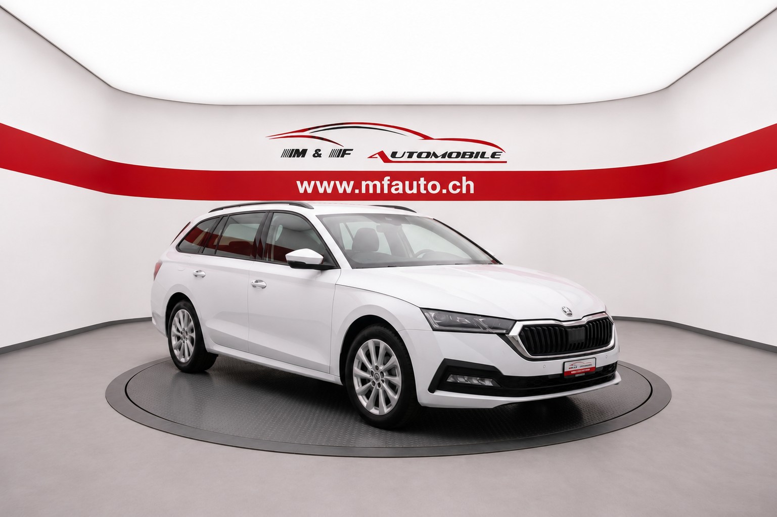 SKODA Octavia Combi 2.0 TDI Ambition DSG-showroom-element-1