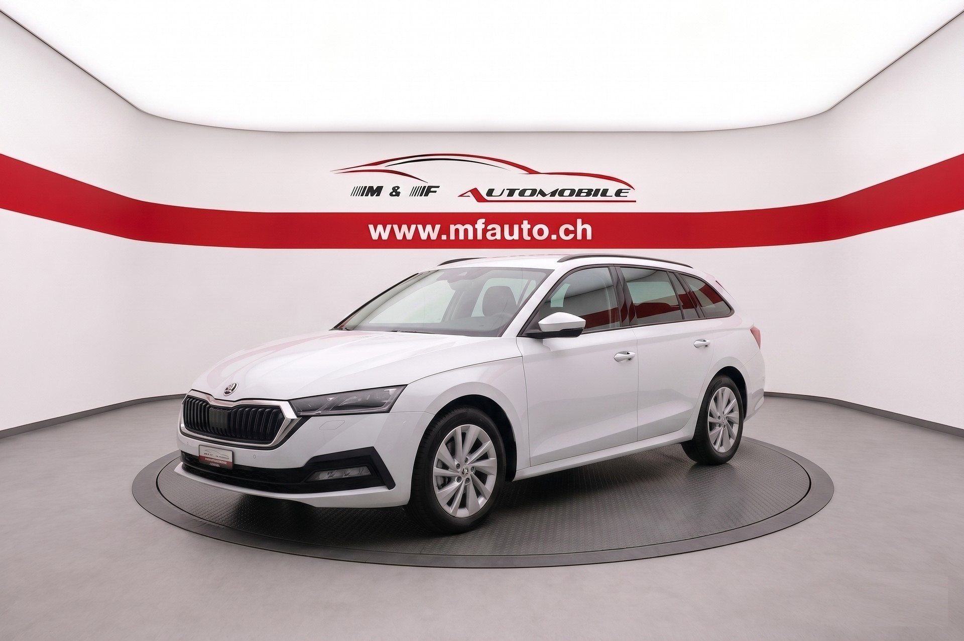 SKODA Octavia Combi 2.0 TDI Ambition DSG-showroom-element-2