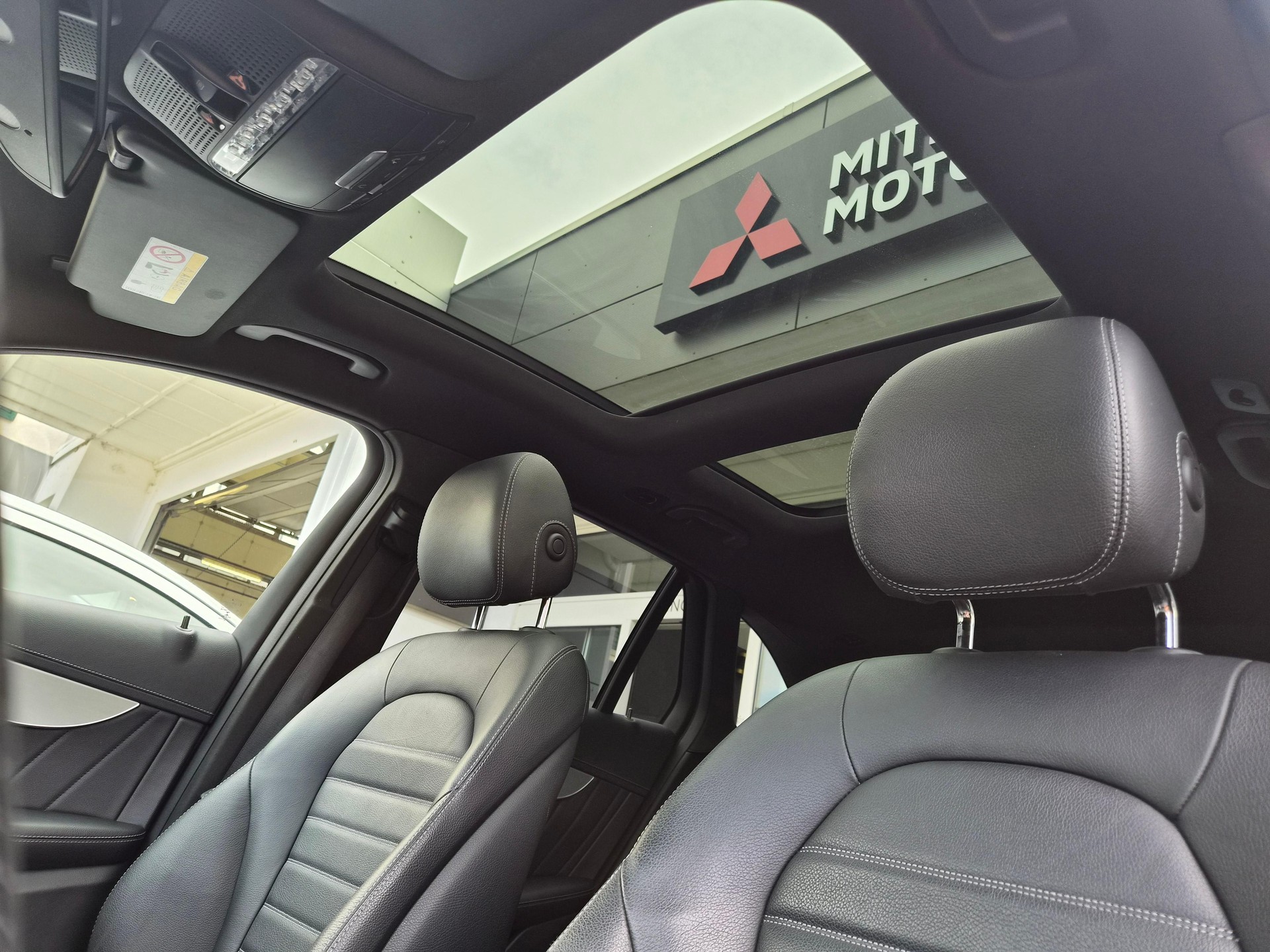 MERCEDES-BENZ GLC 250 d AMG Line 4m-image-7