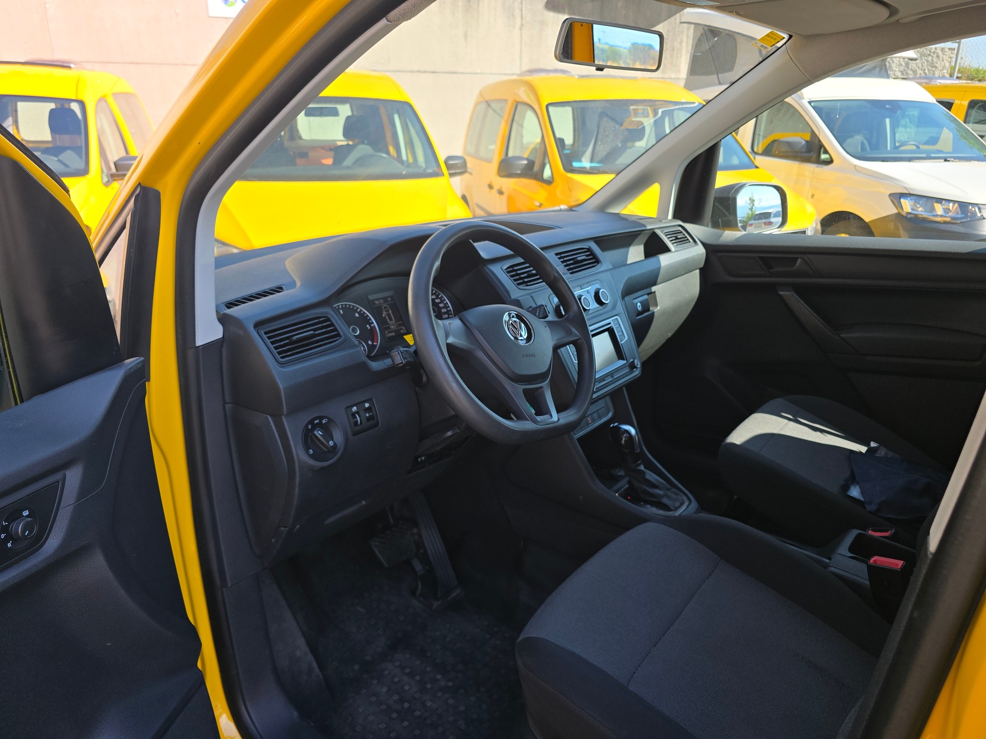 VW GEOVAN XL - Aufstelldach - AHK - Allrad - Klima - Automat - 150PS - EURO 6 - PDC - Bordcomputer - DAB+ - Lange Version-image-3