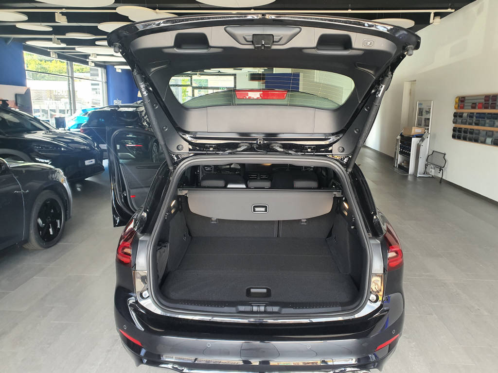 FORD Focus Station Wagon 1.0i EcoB Hybrid 155 ST-Line-image-13