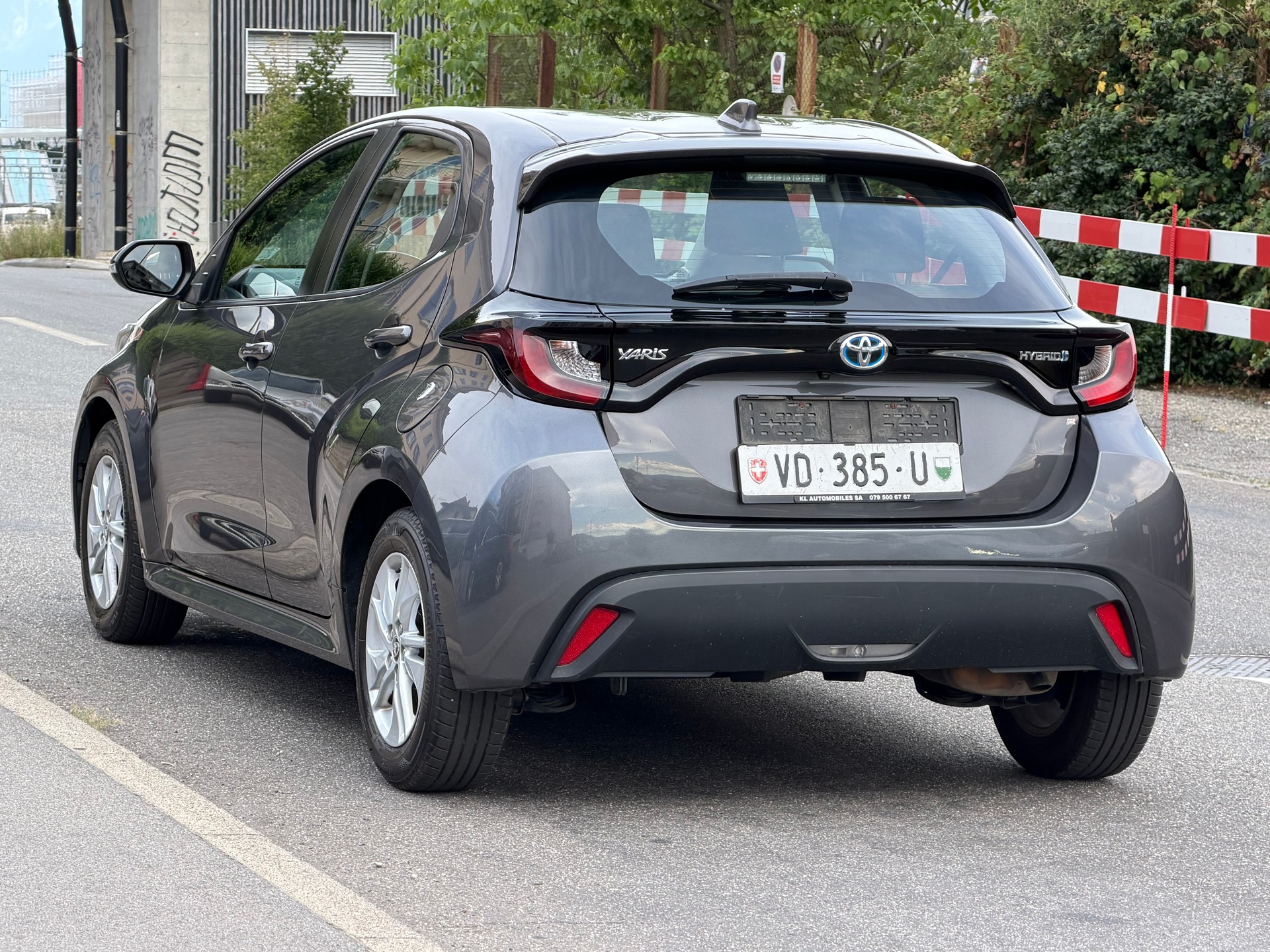 TOYOTA Yaris 1.5 Trend e-CVT-showroom-element-3