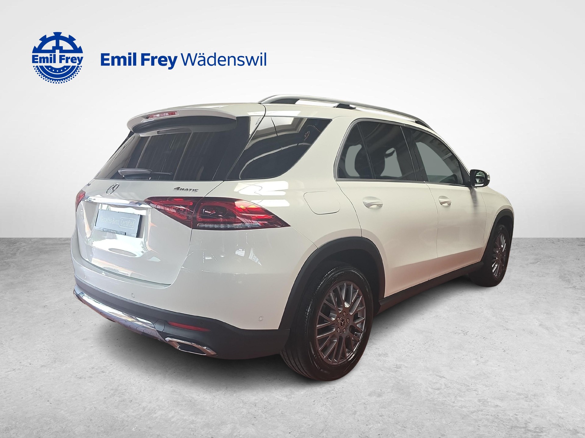 MERCEDES-BENZ GLE 450 4MATIC-showroom-element-3