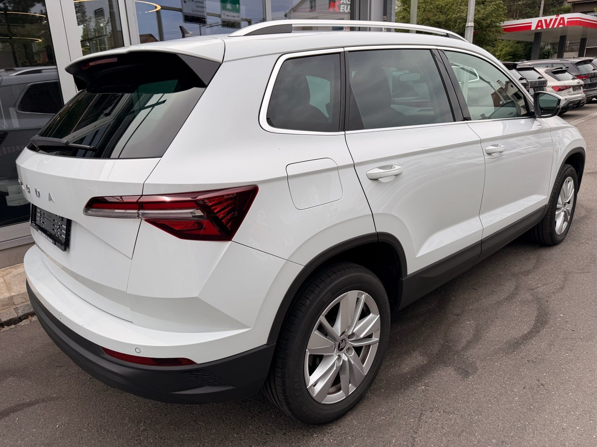 SKODA Karoq Selection *** ACC & RÜCKFAHRKAMERA ***-showroom-element-3