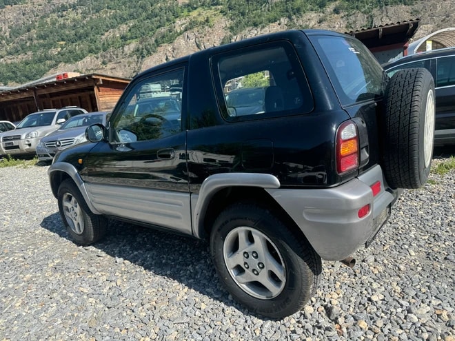 TOYOTA RAV-4 GX-image-12