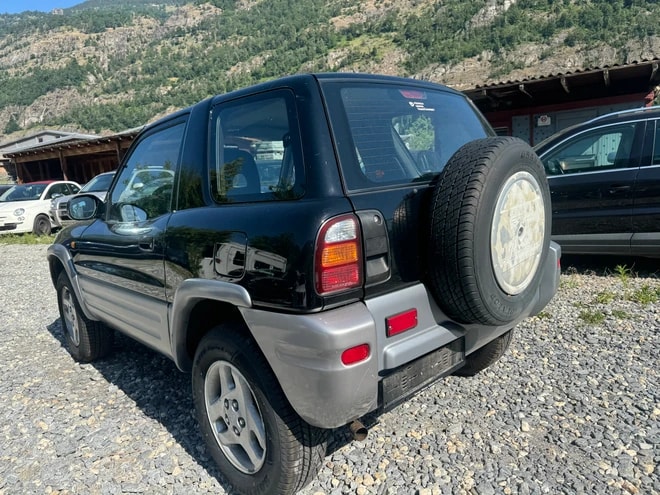 TOYOTA RAV-4 GX-image-11