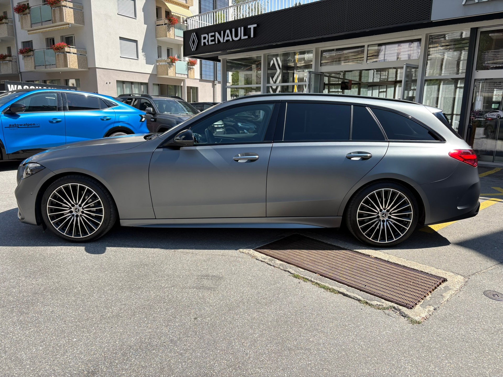 MERCEDES-BENZ C 300 T 4 Matic AMG Line-image-7