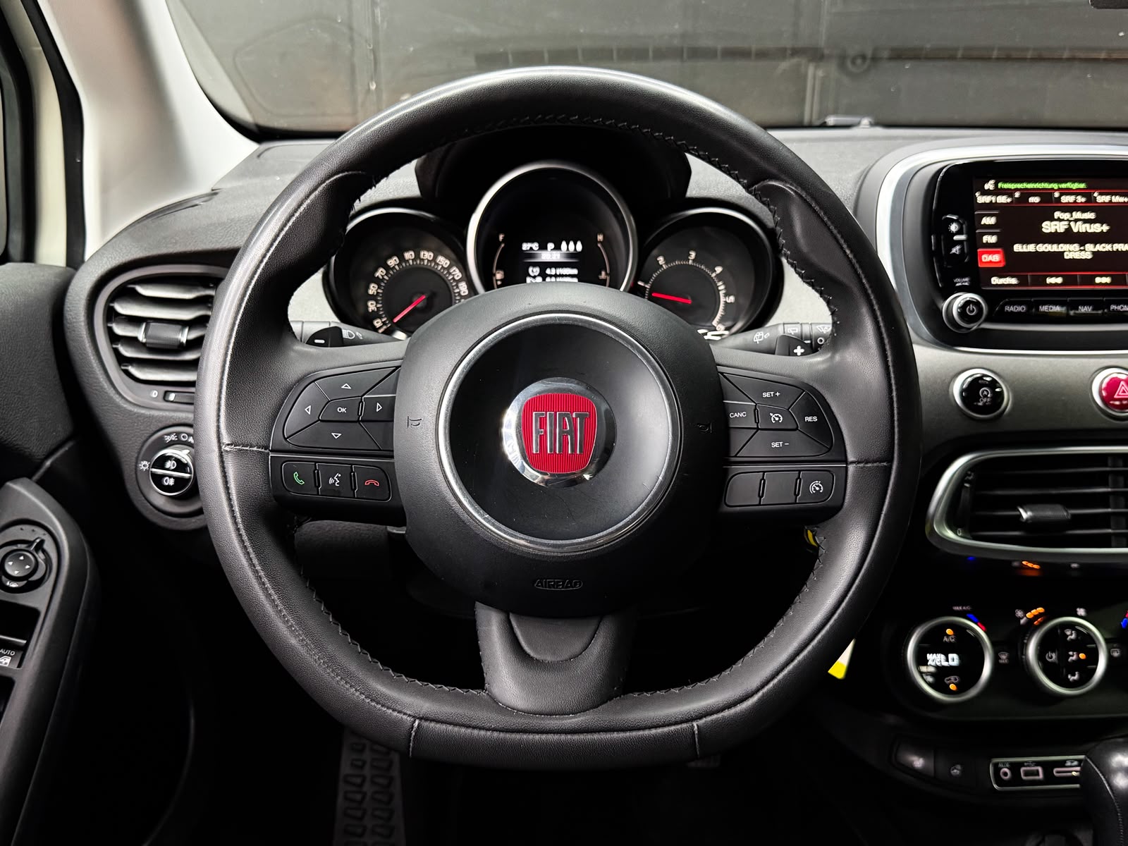 FIAT 500X 2.0 MJ Cross Plus 4x4 Automatic-image-9