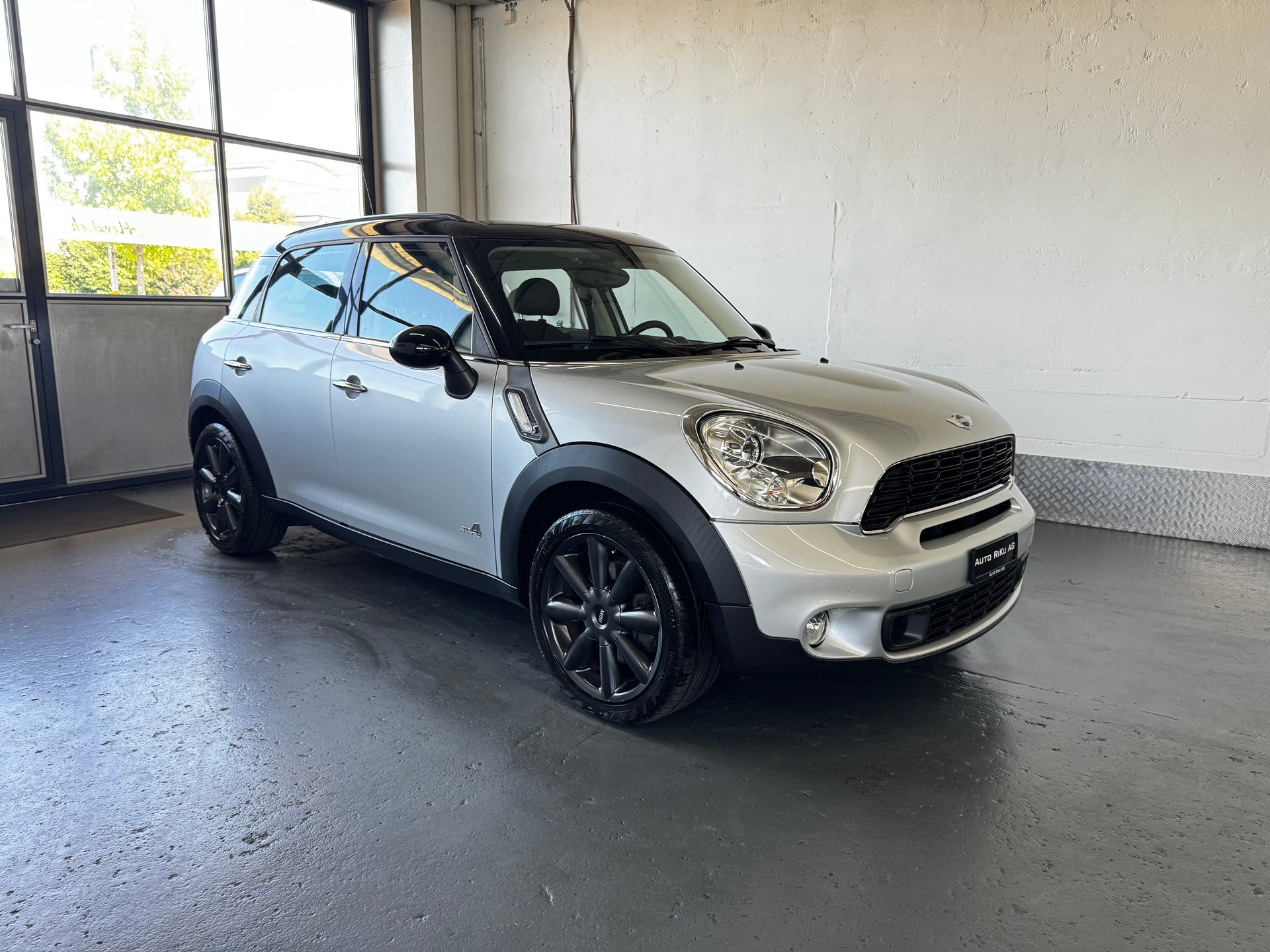 MINI Countryman Cooper S ALL4 Steptronic-showroom-element-1