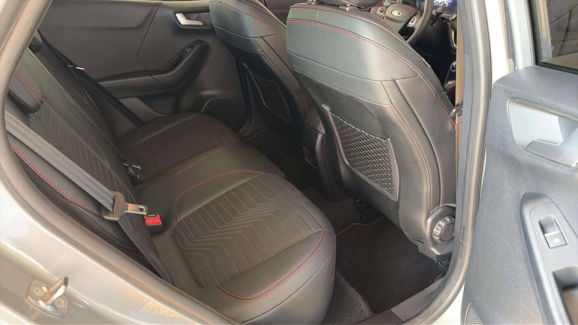 FORD Puma 1.0 MHEV ST-Line X Automat mit B&O & Winterreifen-image-12