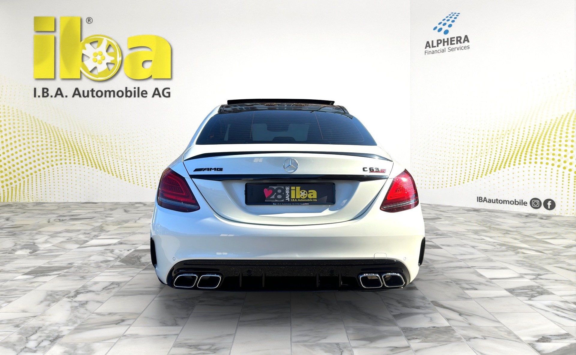 MERCEDES-BENZ C 63 S AMG Facelift-showroom-element-3