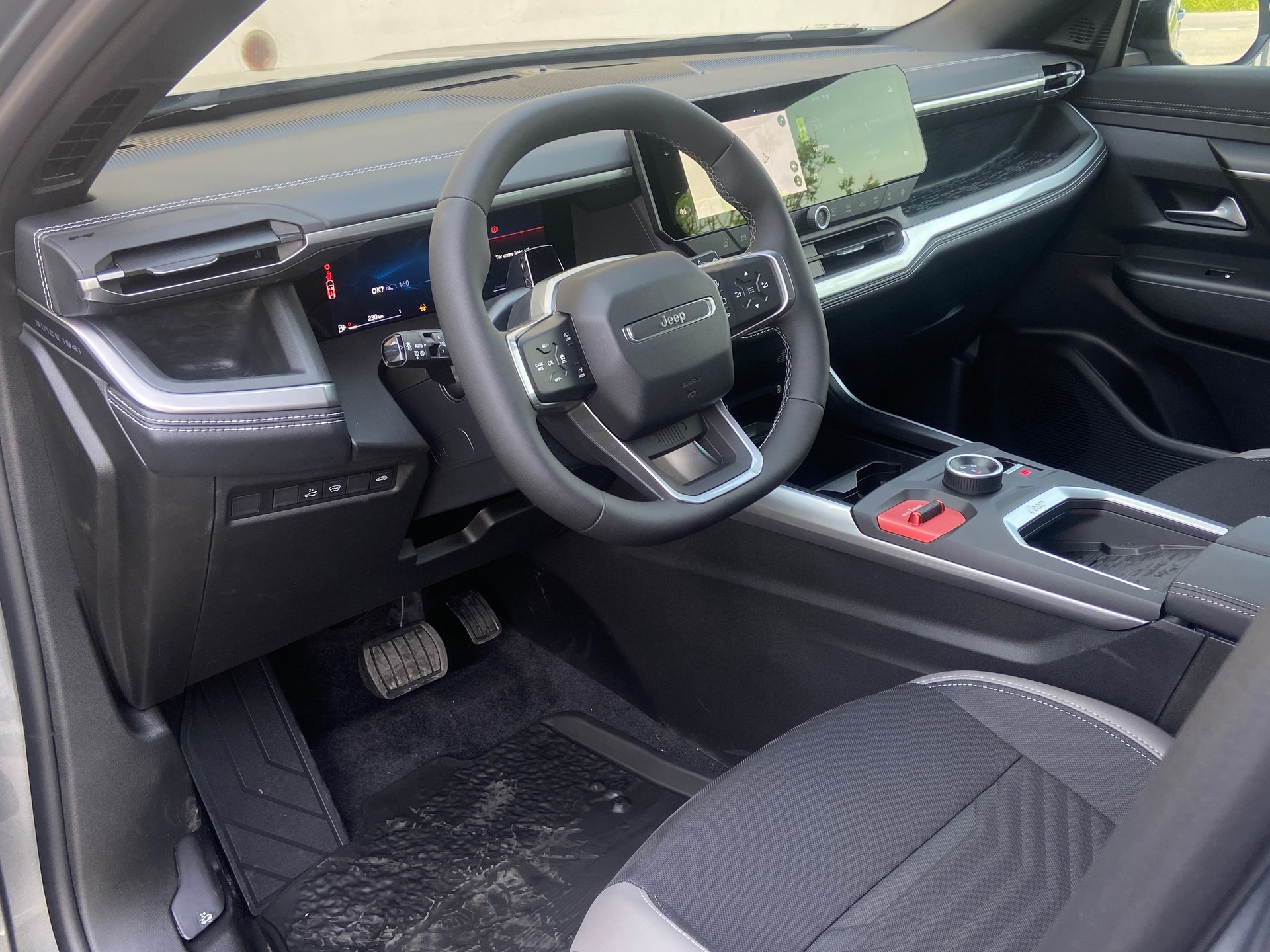 JEEP Compass 1.2 T e-Hybrid First Edition - MY26-image-4