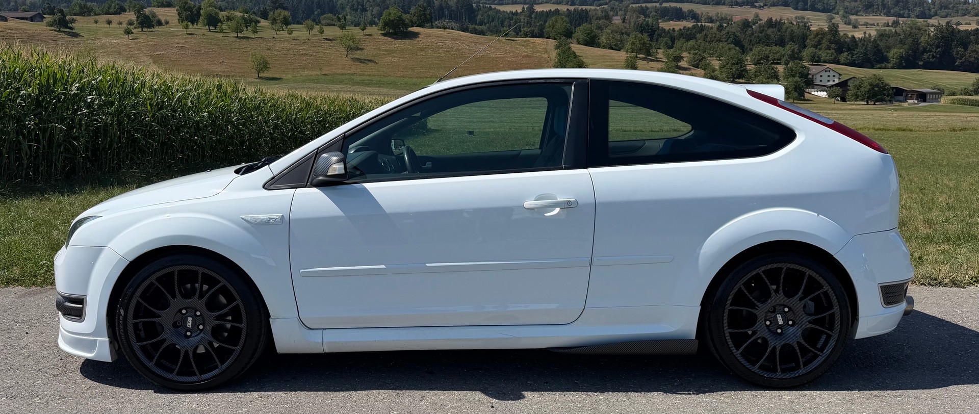 FORD Focus 2.5 Turbo ST-image-2