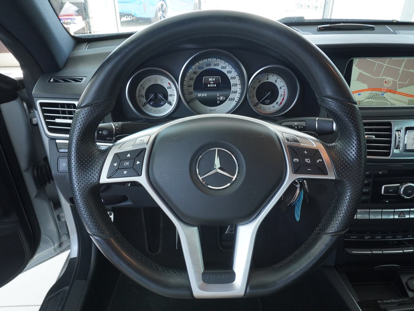 MERCEDES-BENZ E 350 7G-Tronic AMG Line-image-8