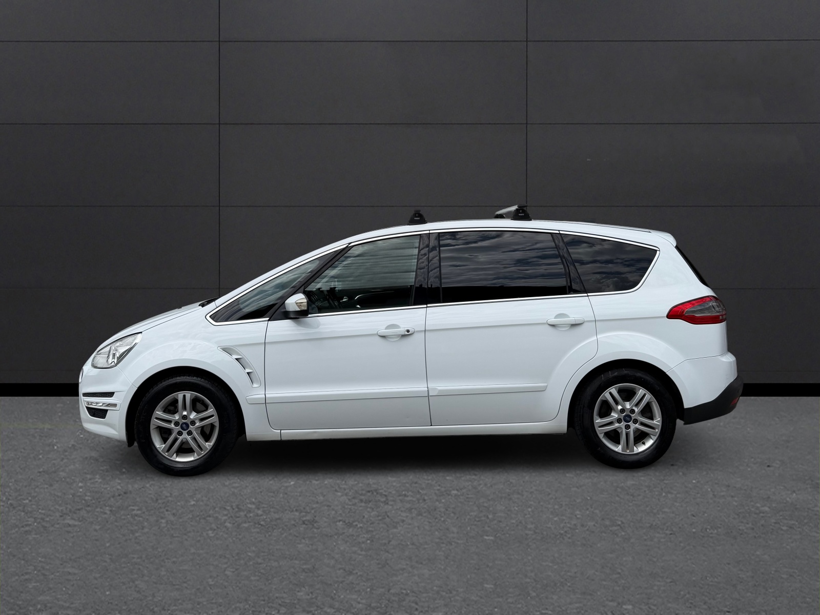 FORD S-Max 2.0 TDCi Titanium PowerShift Automat-showroom-element-1
