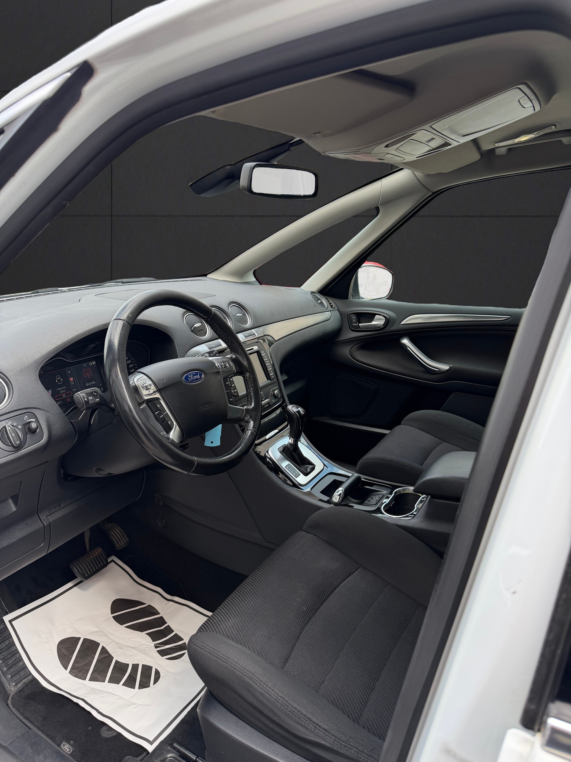 FORD S-Max 2.0 TDCi Titanium PowerShift Automat-showroom-element-3