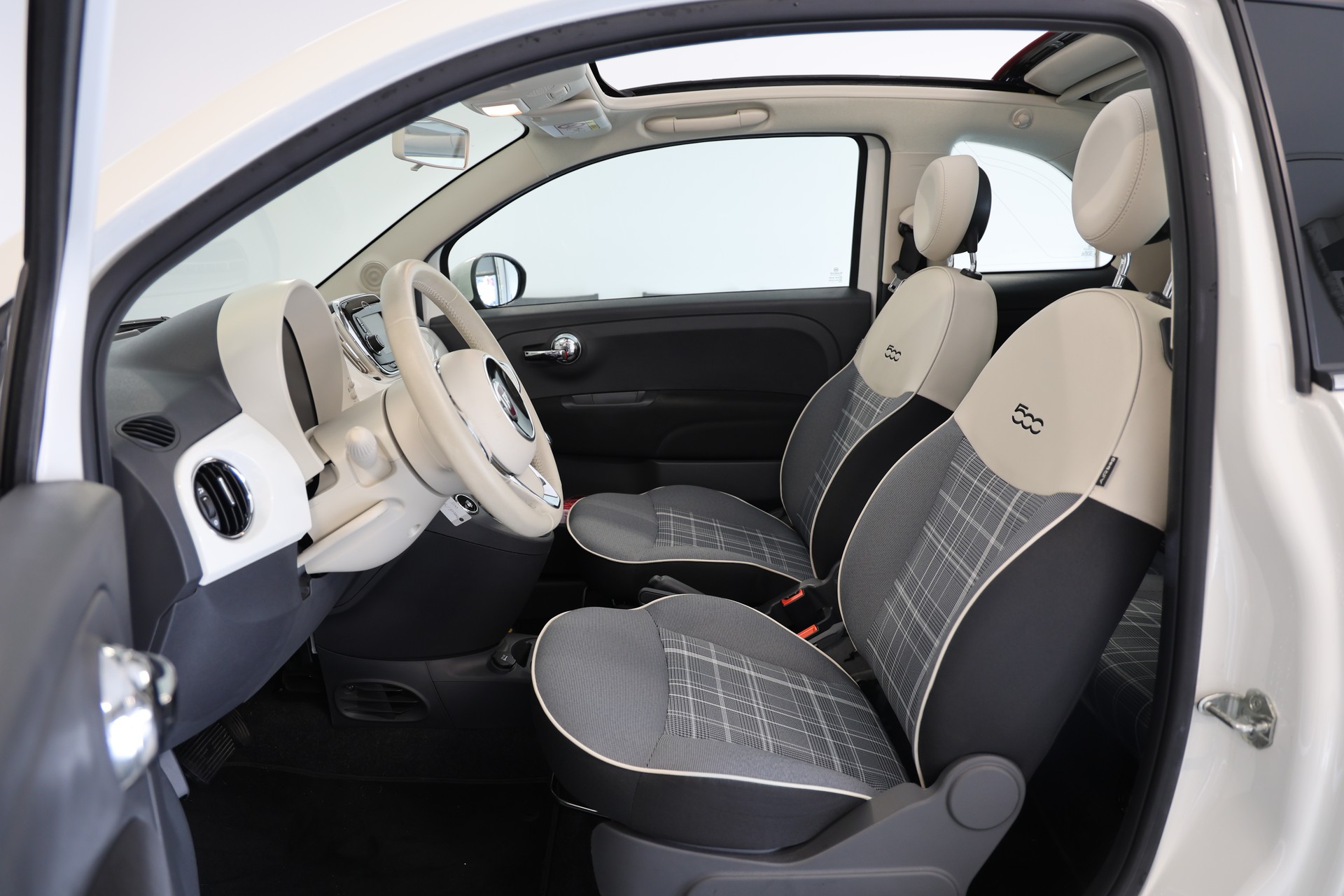 FIAT 500 C 1.2 Lounge Dual.-image-5