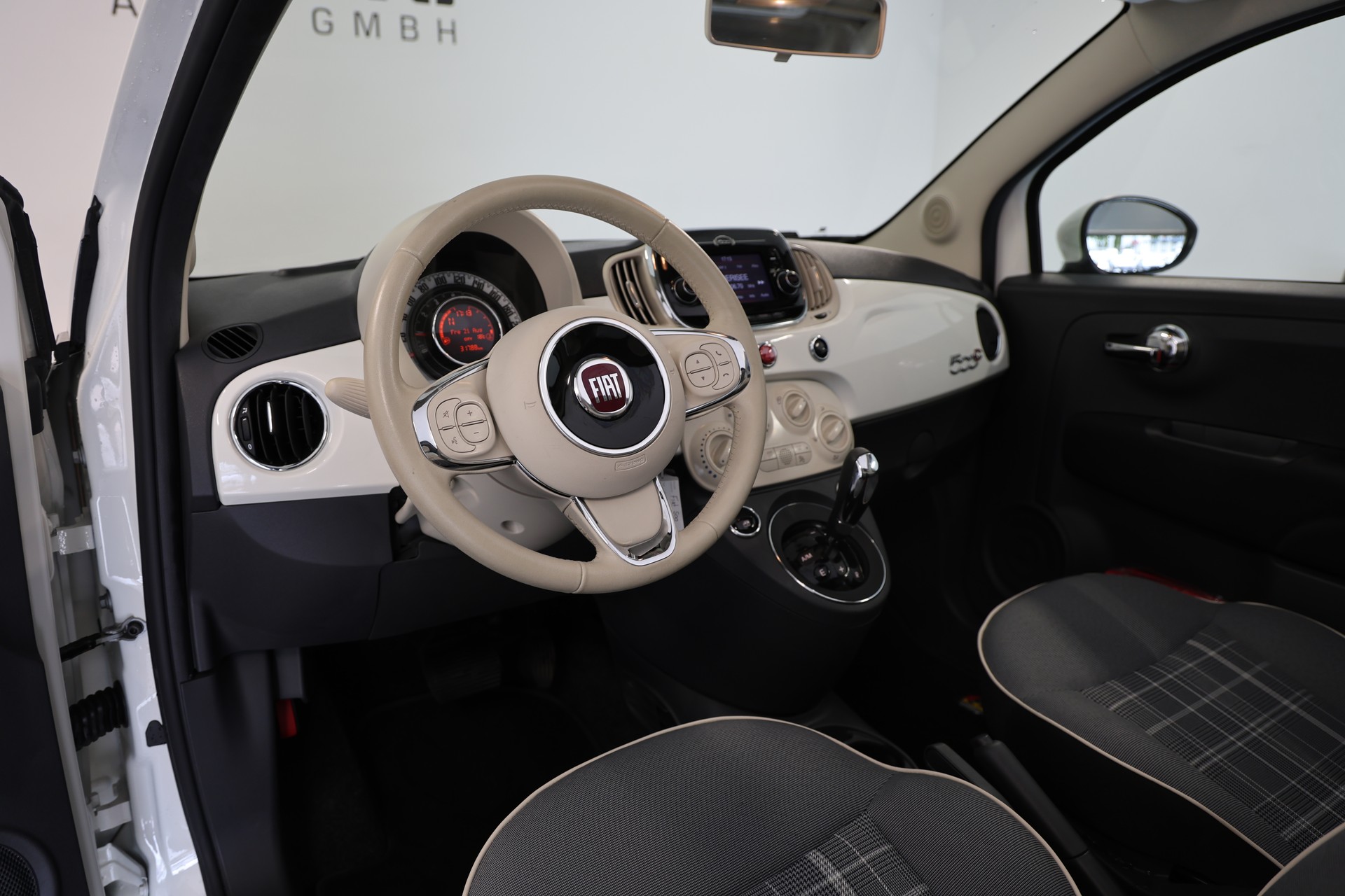 FIAT 500 C 1.2 Lounge Dual.-image-7