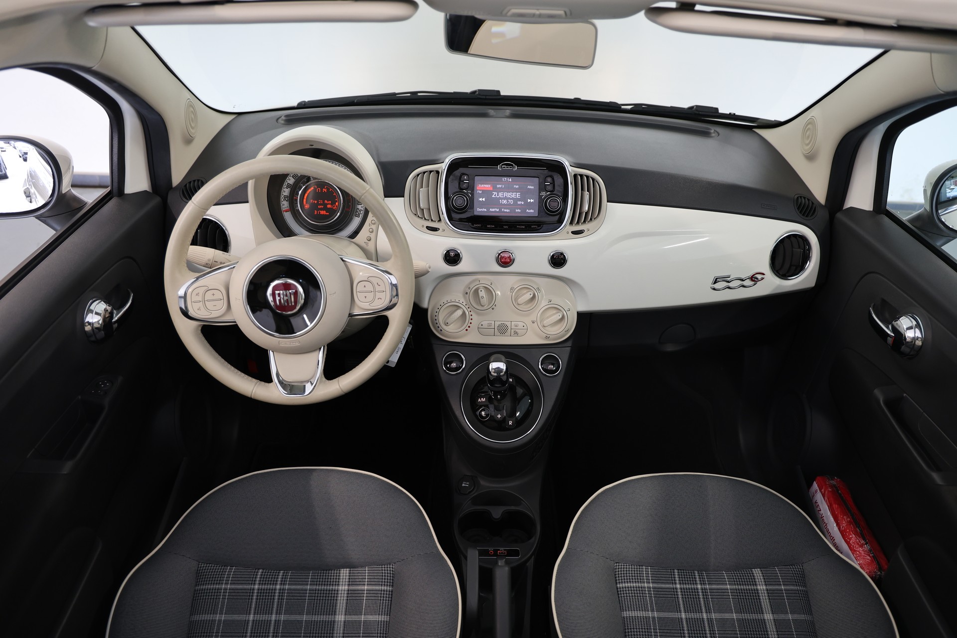 FIAT 500 C 1.2 Lounge Dual.-image-9