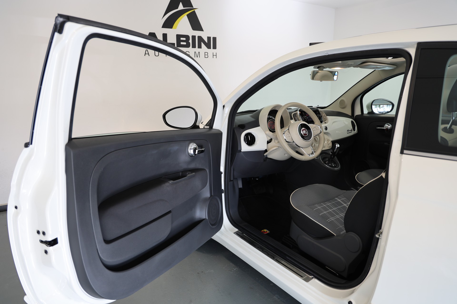 FIAT 500 C 1.2 Lounge Dual.-image-4
