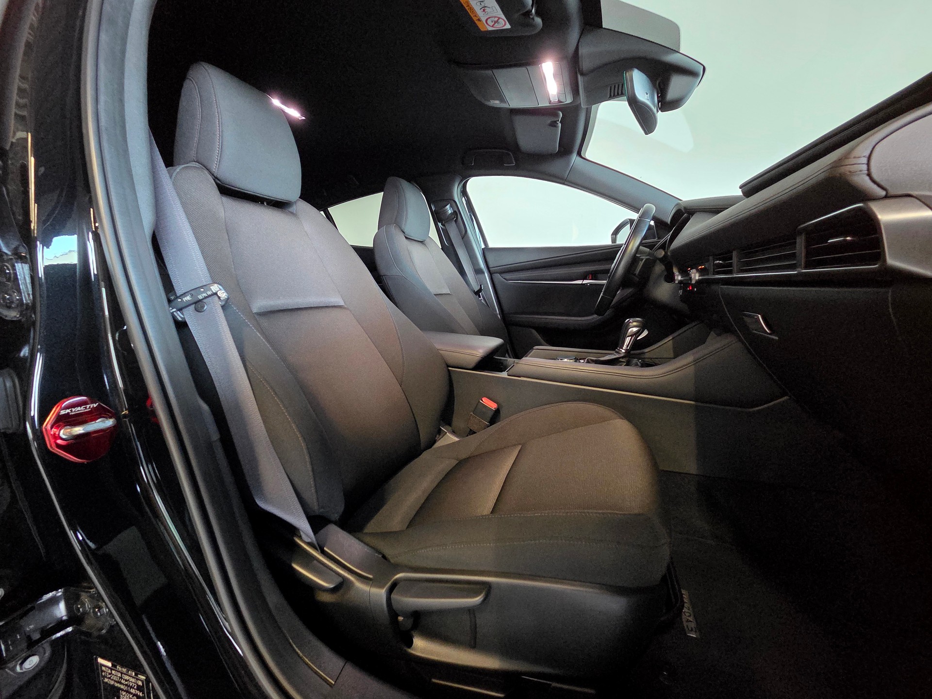 MAZDA 3 Hatchback 2.0 180 Ambition-image-5