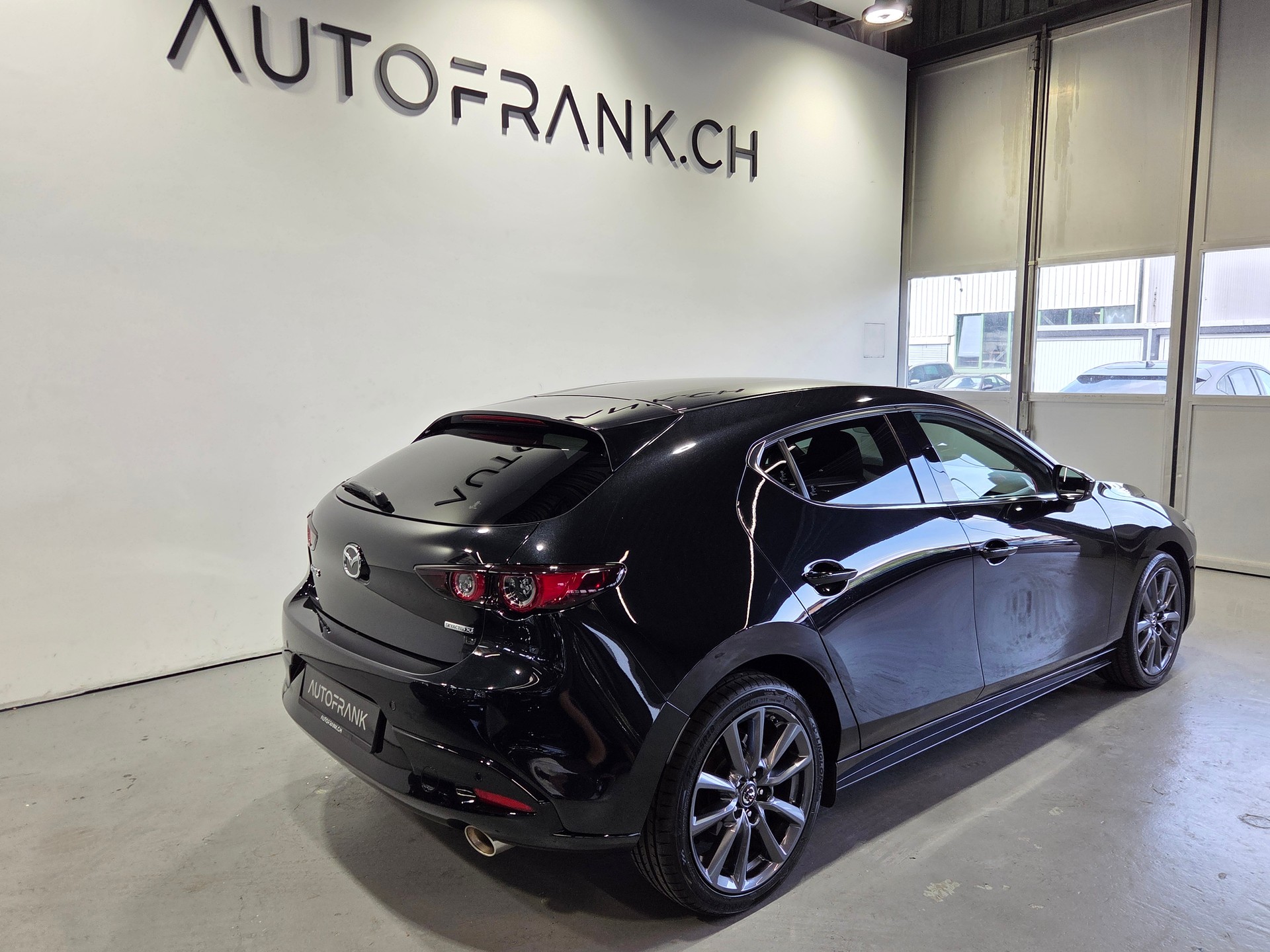 MAZDA 3 Hatchback 2.0 180 Ambition-image-12