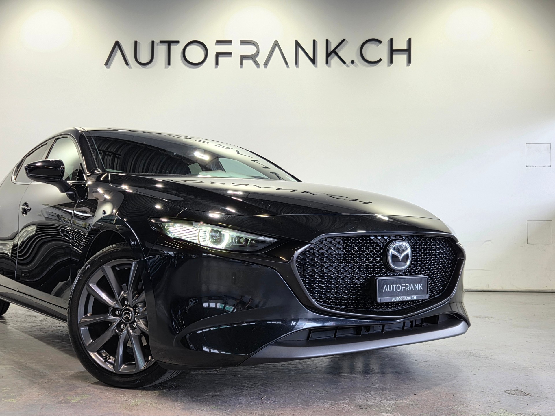 MAZDA 3 Hatchback 2.0 180 Ambition-image-6