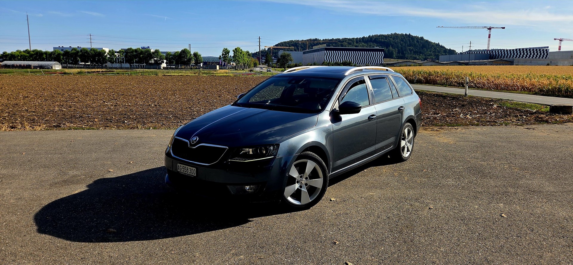 SKODA Octavia Combi 2.0 TDI Elegance DSG