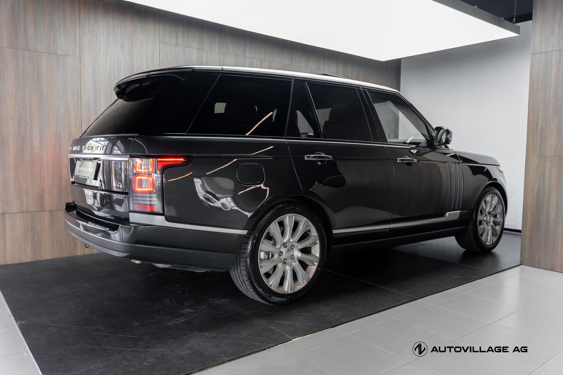LAND ROVER Range Rover 5.0 V8 SC Autobiography Automatic-showroom-element-1