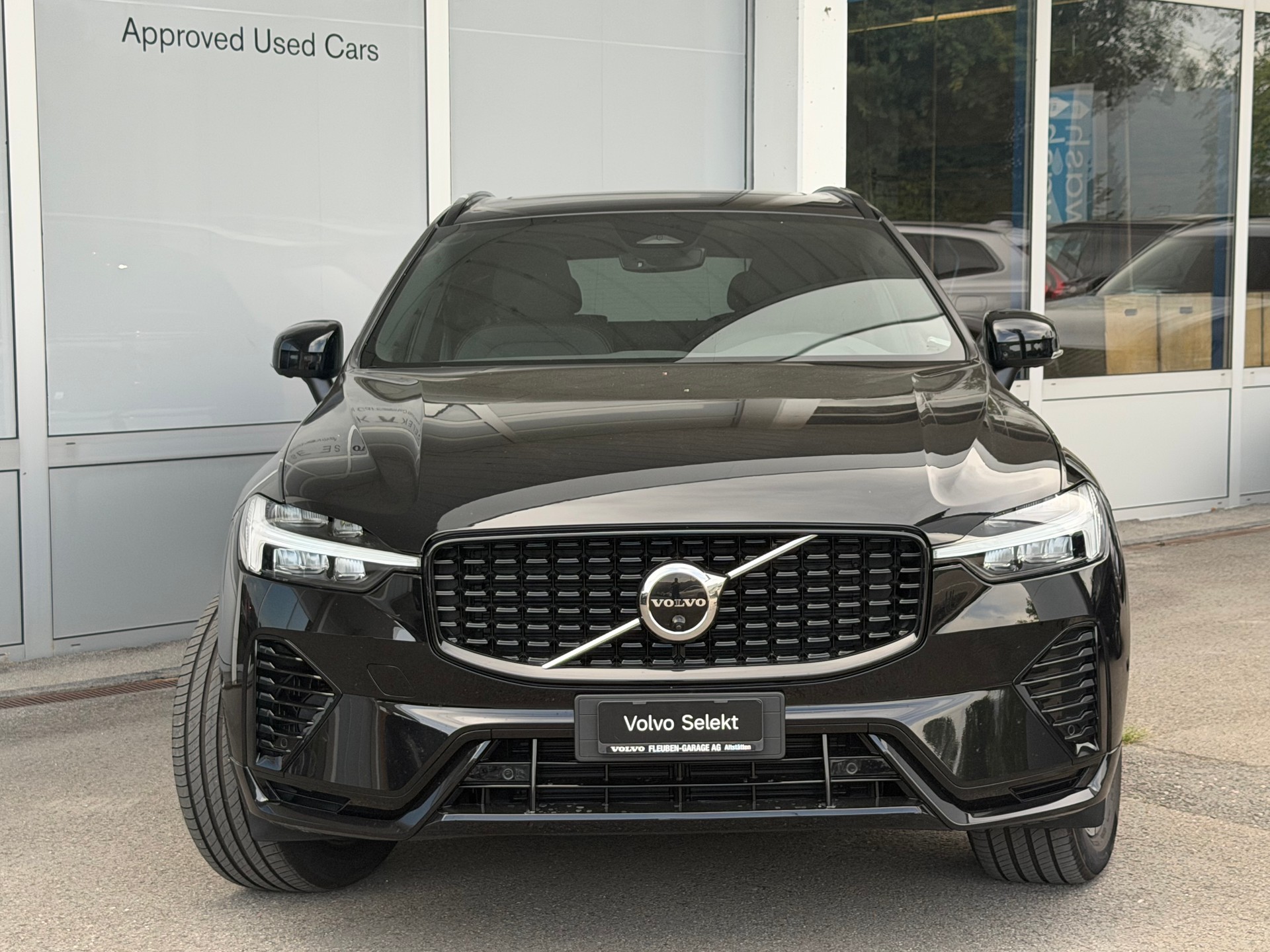 VOLVO XC60 T6 eAWD R-Design Geartronic-image-24