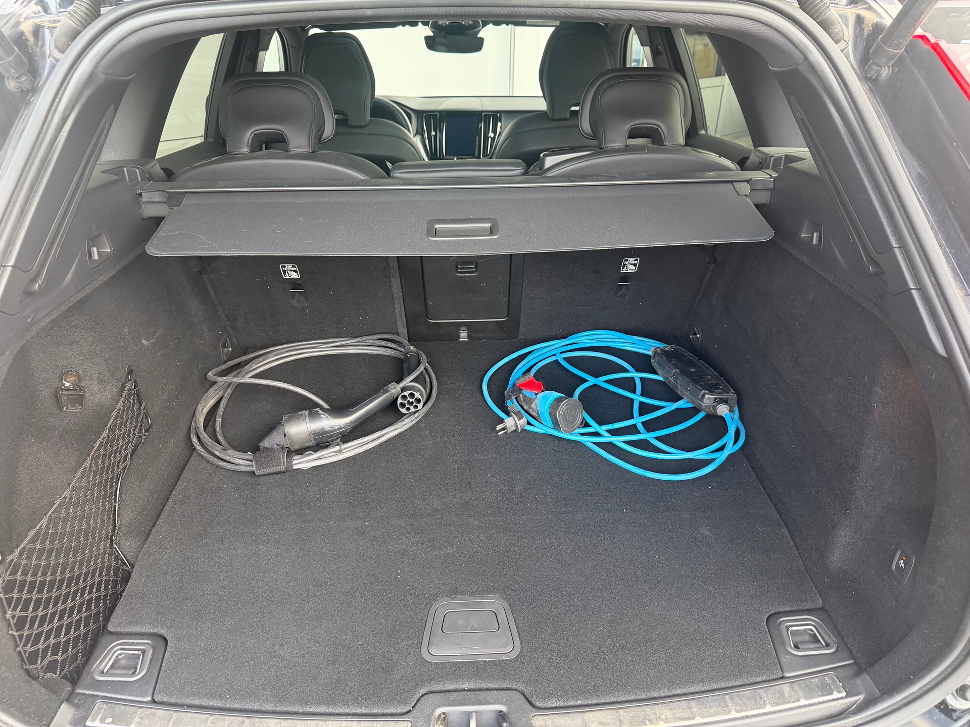 VOLVO XC60 T6 eAWD R-Design Geartronic-image-20