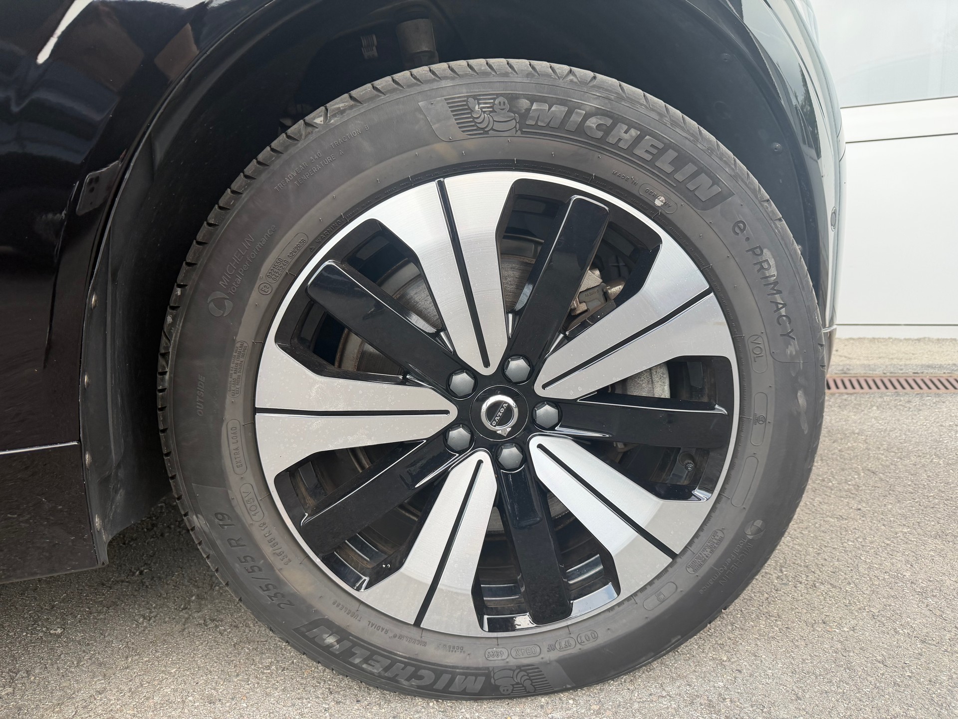 VOLVO XC60 T6 eAWD R-Design Geartronic-image-9
