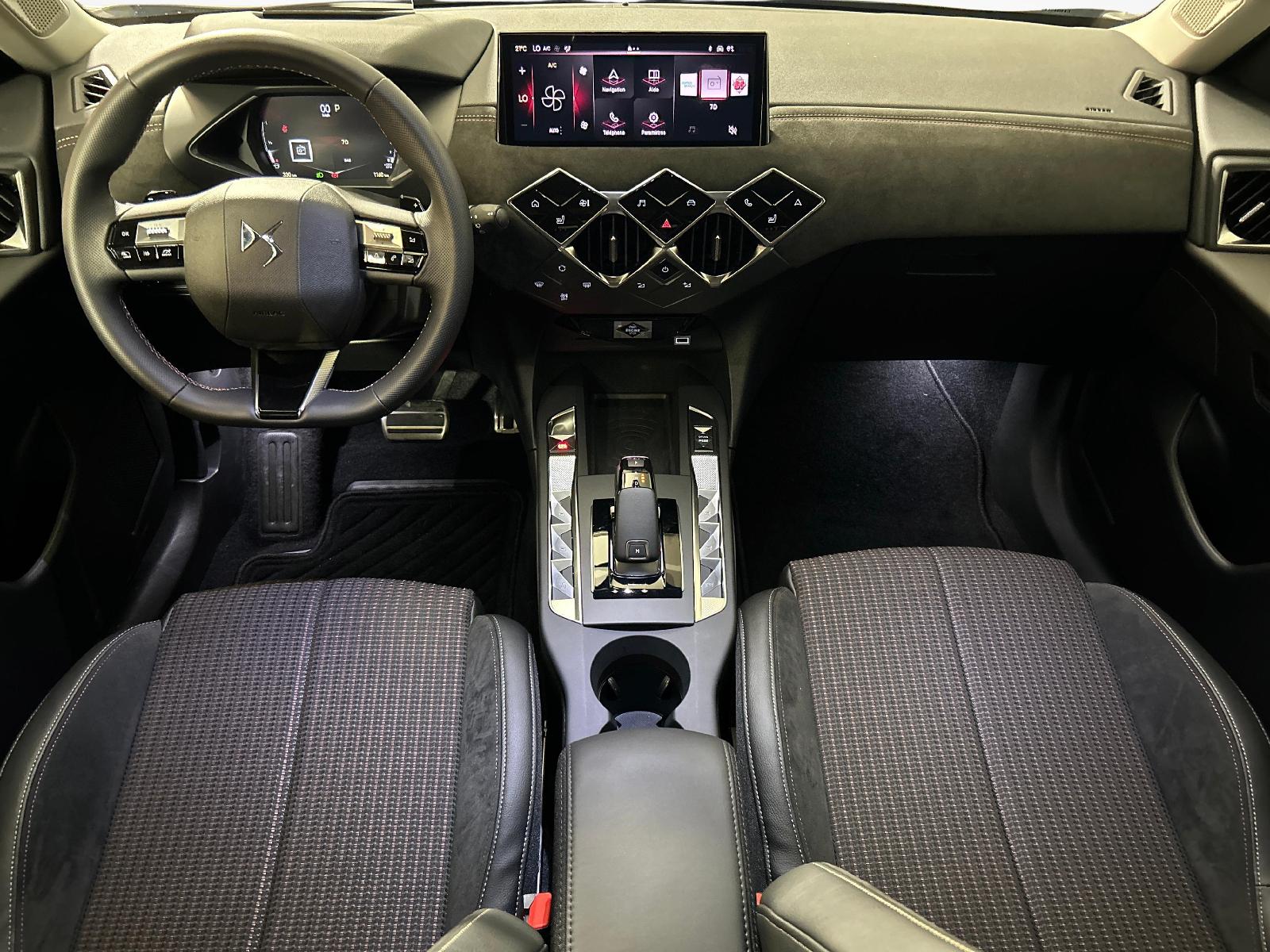 DS AUTOMOBILES 3 1.2 PureTech 130 Ligne Noire-image-6
