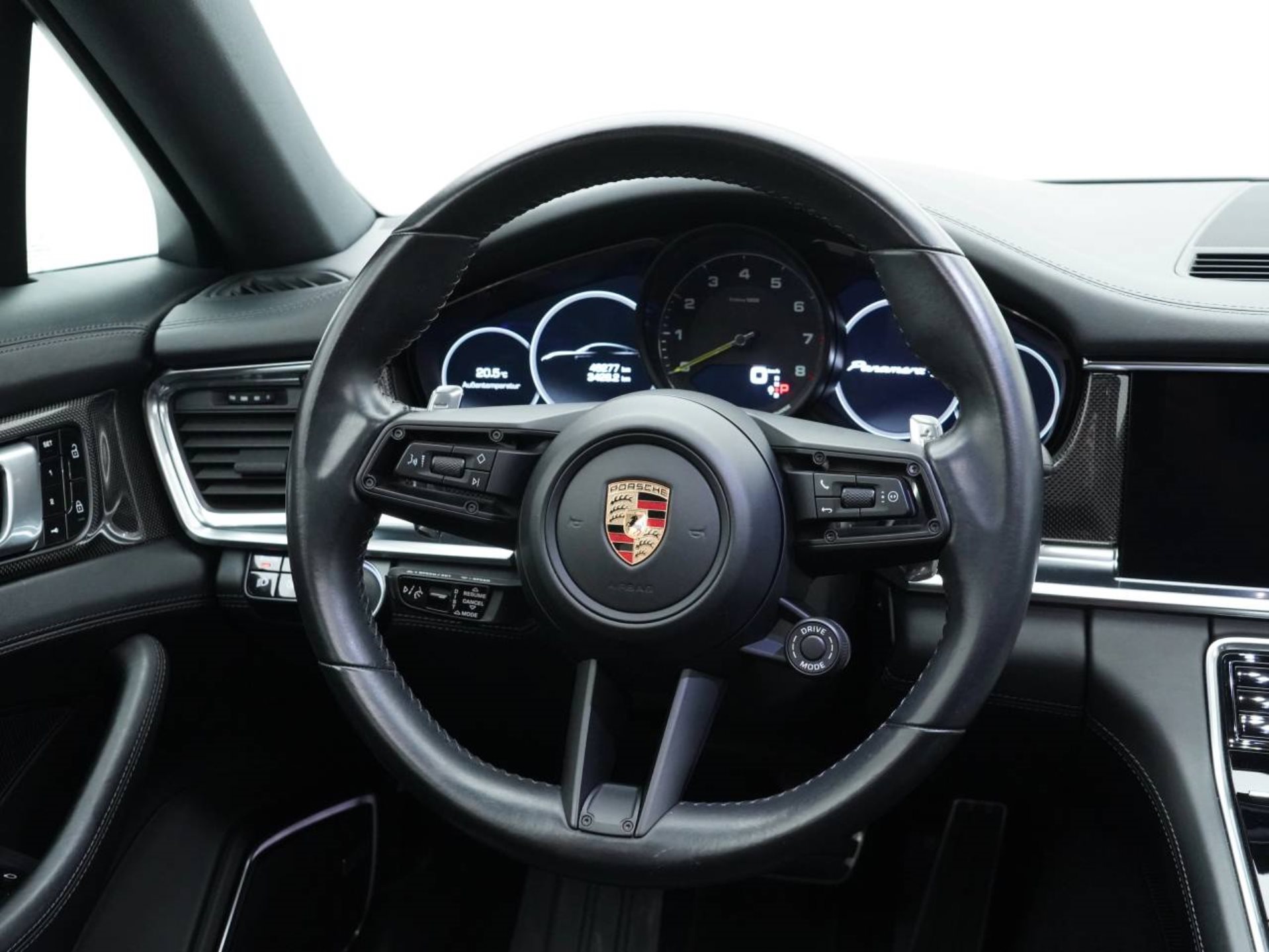 PORSCHE Panamera 4S E-Hybrid-image-15