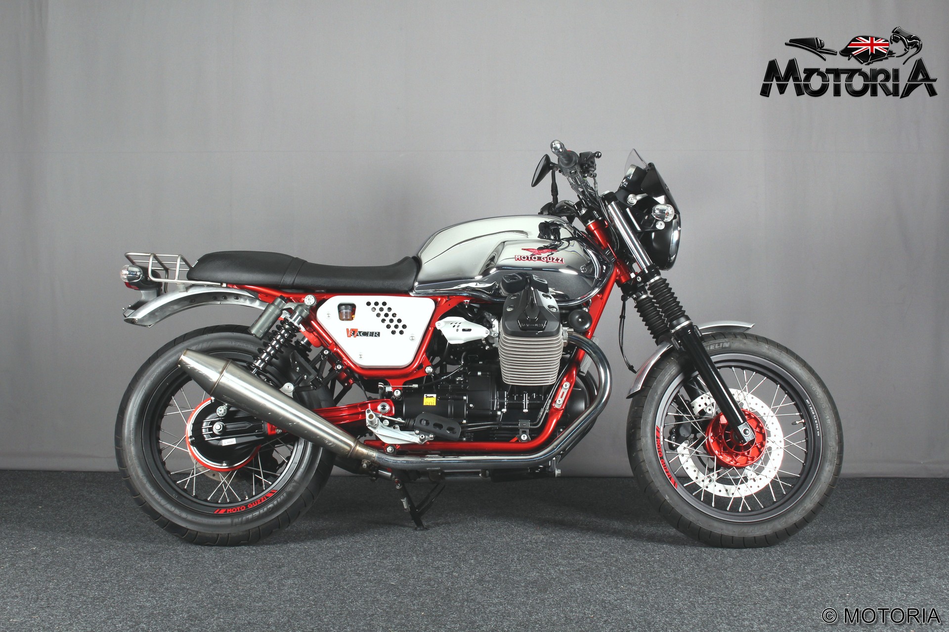 MOTO GUZZI V7 Racer 750 (35kW)-image-1