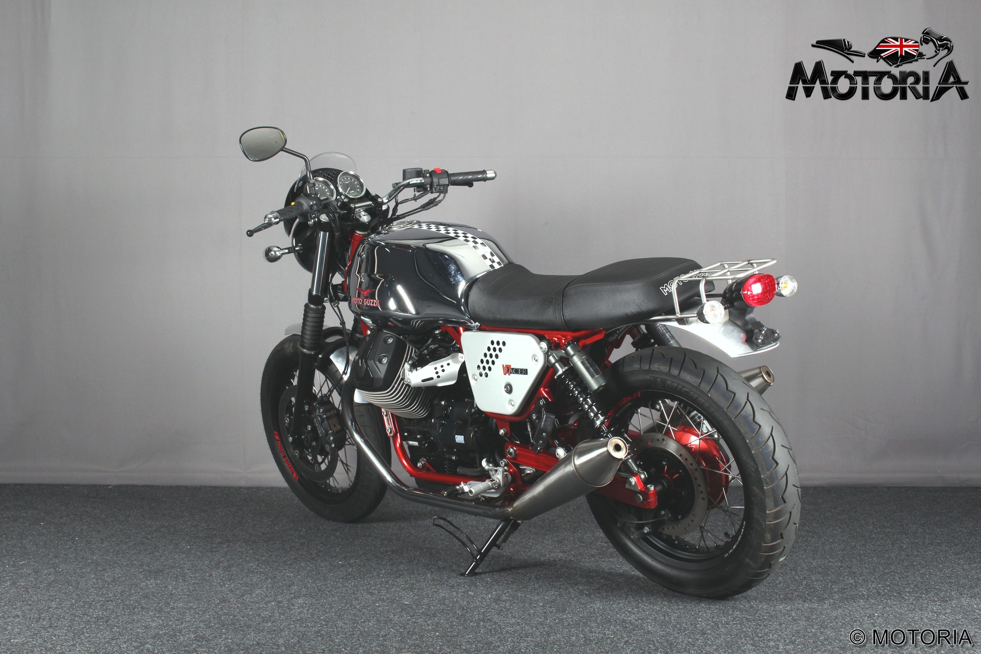 MOTO GUZZI V7 Racer 750 (35kW)-image-4