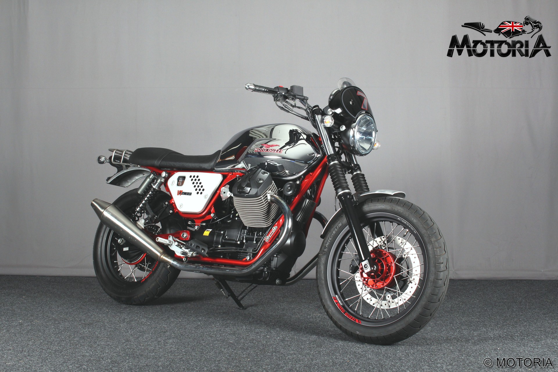 MOTO GUZZI V7 Racer 750 (35kW)-image-0